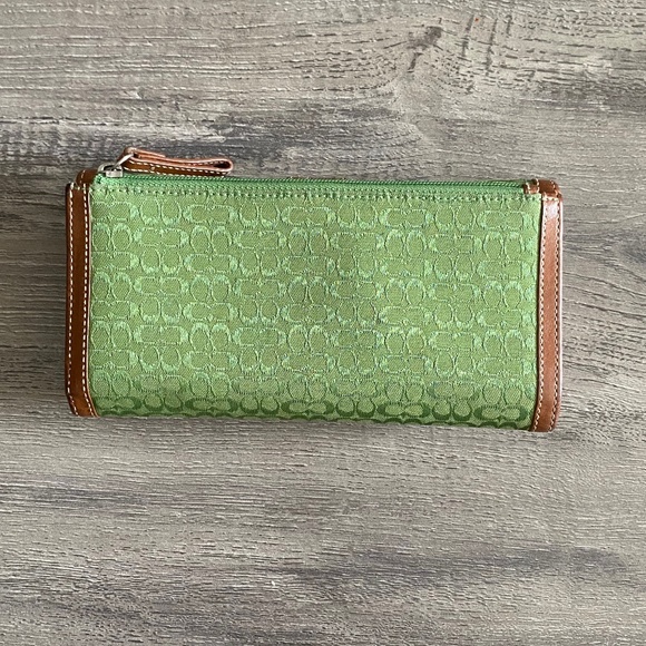 Coach Soho Signature Mini C Trifold Green Jacquard Dark Leather Checkbook Wallet - Picture 2 of 9
